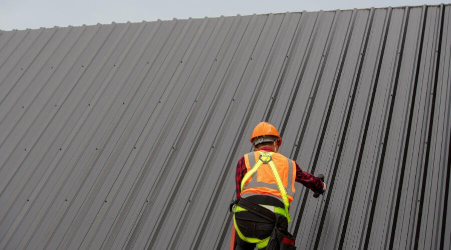 Expert Emergency Roof Repairs services in Kewaskum, WI